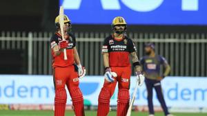 RCB’s AB de Villiers with Virat Kohli.(IPL) RCB’s AB de Villiers with Virat Kohli.(IPL)