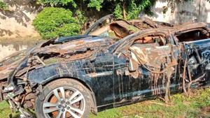The luxury car was badly crushed by the impact of the accident.(HT Photo) The luxury car was badly crushed by the impact of the accident.(HT Photo)