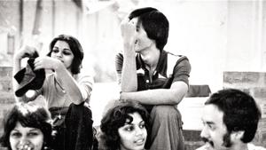 David Abraham at NID with Rakesh Thakore (behind him) and Archana Shah (next to him), founder of Bandhej and Padmini Nair and Reena Singh (far left) David Abraham at NID with Rakesh Thakore (behind him) and Archana Shah (next to him), founder of Bandhej and Padmini Nair and Reena Singh (far left)