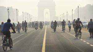 People are seen cycling at India Gate in New Delhi.(Arvind Yadav/HT File Photo) People are seen cycling at India Gate in New Delhi.(Arvind Yadav/HT File Photo)