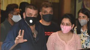 Sanjay Dutt with wife Maanayata at their residence before one of their hospital visits.(Varinder Chawla)