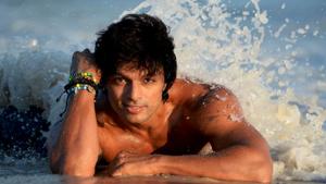 Choreographer Rajeev Surti started his Bollywood journey with the Shah Rukh Khan-starrer Don in 2006 which completes 14 years of release today. Choreographer Rajeev Surti started his Bollywood journey with the Shah Rukh Khan-starrer Don in 2006 which completes 14 years of release today.
