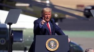 The H-1B visa is a non-immigrant visa that allows US companies to employ foreign workers in speciality occupations that require theoretical or technical expertise.(AFP) The H-1B visa is a non-immigrant visa that allows US companies to employ foreign workers in speciality occupations that require theoretical or technical expertise.(AFP)