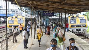 Women passengers will not be checked for identity cards while others travelling in Mumbai local trains will require QR code as usual.(PTI) Women passengers will not be checked for identity cards while others travelling in Mumbai local trains will require QR code as usual.(PTI)