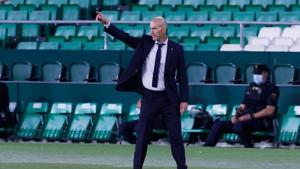 Real Madrid manager Zinedine Zidane reacts.(REUTERS) Real Madrid manager Zinedine Zidane reacts.(REUTERS)