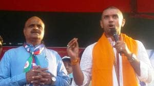 On Saturday, LJP chief Chirag Paswan addressed rallies at Sasaram and Kargahar in favour of party candidates Rameshwar Chaurasia and Rakesh Kumar Singh and appealed to the people to vote for LJP to help make a prosperous Bihar.(HT PHOTO.) On Saturday, LJP chief Chirag Paswan addressed rallies at Sasaram and Kargahar in favour of party candidates Rameshwar Chaurasia and Rakesh Kumar Singh and appealed to the people to vote for LJP to help make a prosperous Bihar.(HT PHOTO.)