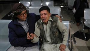An Afghan man who lost his brother mourns at a hospital after a suicide bombing in Kabul, Afghanistan October 24, 2020.(Reuters photo) An Afghan man who lost his brother mourns at a hospital after a suicide bombing in Kabul, Afghanistan October 24, 2020.(Reuters photo)