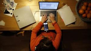 Most adolescents in the survey have said they are worried about their pandemic’s impact on their family’s financial status. Representational image.(Bloomberg) Most adolescents in the survey have said they are worried about their pandemic’s impact on their family’s financial status. Representational image.(Bloomberg)