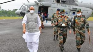 Defence Minister Rajnath Singh reached Sukna Military Camp in Darjeeling District on Saturday.(ANI photo) Defence Minister Rajnath Singh reached Sukna Military Camp in Darjeeling District on Saturday.(ANI photo)