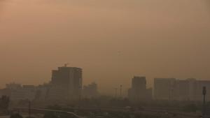 Despite this, Delhi’s air quality index (AQI) on Friday was 366, and about 12 of the 35 monitoring stations in the city were over the “severe” 400 mark for large parts of the day.(HT Photo) Despite this, Delhi’s air quality index (AQI) on Friday was 366, and about 12 of the 35 monitoring stations in the city were over the “severe” 400 mark for large parts of the day.(HT Photo)