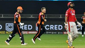 Sunrisers Hyderbad Captain David Warner and his teammates celebrate the wicket of Kings XI Punjab batsman KL Rahul during the Indian Premier League 2020 cricket match, at Dubai International Cricket Stadium.(PTI) Sunrisers Hyderbad Captain David Warner and his teammates celebrate the wicket of Kings XI Punjab batsman KL Rahul during the Indian Premier League 2020 cricket match, at Dubai International Cricket Stadium.(PTI)