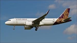 Vistara takes multiple steps to ensure safety onboard amid Covid-19 pandemic(Twitter/travelobiz) Vistara takes multiple steps to ensure safety onboard amid Covid-19 pandemic(Twitter/travelobiz)