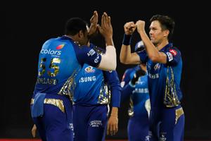 Mumbai Indians (MI) bowler Trent Boult along with his teammates celebrate the wicket of Chennai Super Kings batsman Ravindra Jadeja during the Indian Premier League (IPL) T20 cricket match.(PTI) Mumbai Indians (MI) bowler Trent Boult along with his teammates celebrate the wicket of Chennai Super Kings batsman Ravindra Jadeja during the Indian Premier League (IPL) T20 cricket match.(PTI)