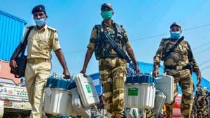 Security personnel carrying Electronic Voting Machines (EVMs) arrive on the eve of first phase of Bihar Assembly Elections.(PTI) Security personnel carrying Electronic Voting Machines (EVMs) arrive on the eve of first phase of Bihar Assembly Elections.(PTI)