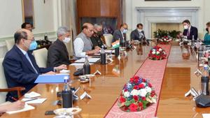 Defence minister Rajnath Singh and external affairs minister Dr S Jaishankar with US Defence Secretary Mark T Esper and US Secretary of State Mike Pompeo during India-USA 2+2 Dialogue in New Delhi on Tuesday.(PTI photo) Defence minister Rajnath Singh and external affairs minister Dr S Jaishankar with US Defence Secretary Mark T Esper and US Secretary of State Mike Pompeo during India-USA 2+2 Dialogue in New Delhi on Tuesday.(PTI photo)
