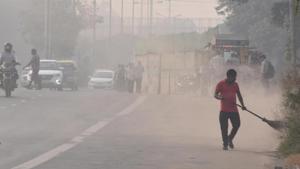The new commission will have appropriate powers which can act against air pollution on a war footing.(Arvind Yadav/HT PHOTO) The new commission will have appropriate powers which can act against air pollution on a war footing.(Arvind Yadav/HT PHOTO)