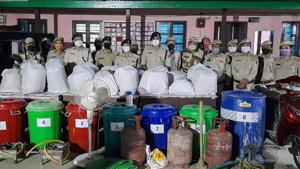 Seen here is the police with the seized drugs. (HT Photo) Seen here is the police with the seized drugs. (HT Photo)