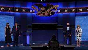 From l-r., first lady Melania Trump, President Donald Trump, moderator Kristen Welker of NBC News, Democratic presidential candidate former Vice President Joe Biden and his wife Jill Biden on stage at the conclusion of the second and final presidential debate.(AP) From l-r., first lady Melania Trump, President Donald Trump, moderator Kristen Welker of NBC News, Democratic presidential candidate former Vice President Joe Biden and his wife Jill Biden on stage at the conclusion of the second and final presidential debate.(AP)