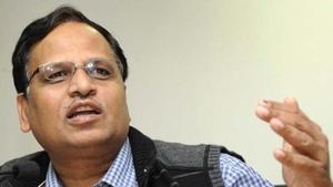 The Delhi health minister flagged that a large number of people in the city had become carefree and were not wearing masks in public places.(Hindustan Times File Photo) The Delhi health minister flagged that a large number of people in the city had become carefree and were not wearing masks in public places.(Hindustan Times File Photo)