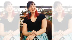 Elizabeth Keyton, is an English language teacher from Georgia, USA Elizabeth Keyton, is an English language teacher from Georgia, USA