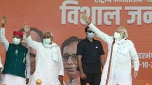 Prime Minister Narendra Modi, Bihar chief minister and Janata Dal (United) President Nitish Kumar wave at their supporters during the second leg of their campaign for Bihar assembly elections in Darbhanga.(PTI) Prime Minister Narendra Modi, Bihar chief minister and Janata Dal (United) President Nitish Kumar wave at their supporters during the second leg of their campaign for Bihar assembly elections in Darbhanga.(PTI)