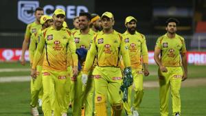 MS Dhoni captain of Chennai Superkings with team players.(BCCI) MS Dhoni captain of Chennai Superkings with team players.(BCCI)