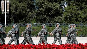 Soldiers of the People's Liberation Army (PLA) march outside the Great Hall of the People in Beijing, China September 8.(Reuters) Soldiers of the People's Liberation Army (PLA) march outside the Great Hall of the People in Beijing, China September 8.(Reuters)