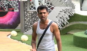 Bigg Boss 14: Eijaz Khan has revealed that he faced a financial crunch recently. Bigg Boss 14: Eijaz Khan has revealed that he faced a financial crunch recently.