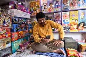 Cracker sellers in Delhi-NCR feel the awareness on green crackers being available in the market is low.(Photo: Sanchit Khanna/HT) Cracker sellers in Delhi-NCR feel the awareness on green crackers being available in the market is low.(Photo: Sanchit Khanna/HT)