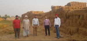 Bara sarpanch Vikas Behgal is an engineer and his counterpart from Ugara, Harinder Kaur, has completed her postgraduation.(HT PHOTO) Bara sarpanch Vikas Behgal is an engineer and his counterpart from Ugara, Harinder Kaur, has completed her postgraduation.(HT PHOTO)