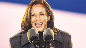 Democratic vice presidential nominee Sen. Kamala Harris (D-CA) addresses supporters at a drive-in election eve rally on November 2, 2020 in Philadelphia, Pennsylvania.(AFP)