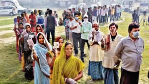 People queue to vote during third phase polling for Bihar Assembly Elections, at Mahuwa constituency in Vaishali district, Bihar. (Photo by Parwaz Khan / Hindustan Times) People queue to vote during third phase polling for Bihar Assembly Elections, at Mahuwa constituency in Vaishali district, Bihar. (Photo by Parwaz Khan / Hindustan Times)