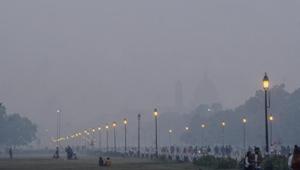 People at India Gate lawns, amid hazy weather conditions, in New Delhi on November 8.(PTI) People at India Gate lawns, amid hazy weather conditions, in New Delhi on November 8.(PTI)