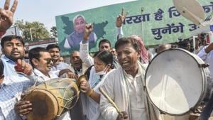 JD(U) party workers raised “Nitish Kumar Zindabad” slogans, as soon as trends of the Bihar assembly election results began to throw up a lead for the National Democratic Alliance (NDA) on counting day Tuesday.(PTI PHOTO.) JD(U) party workers raised “Nitish Kumar Zindabad” slogans, as soon as trends of the Bihar assembly election results began to throw up a lead for the National Democratic Alliance (NDA) on counting day Tuesday.(PTI PHOTO.)