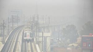 The air quality index (AQI) in Ghaziabad and Greater Noida was recorded at 482 each.(Sakib Ali/HT Photo) The air quality index (AQI) in Ghaziabad and Greater Noida was recorded at 482 each.(Sakib Ali/HT Photo)