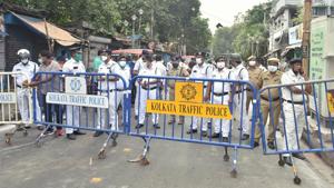 Police block the road near French Consulate in the view of Muslim groups' protests against French President Emmanuel Macron and republishing of caricatures of the Prophet Muhammad which they deem blasphemous, in Kolkata.(PTI) Police block the road near French Consulate in the view of Muslim groups' protests against French President Emmanuel Macron and republishing of caricatures of the Prophet Muhammad which they deem blasphemous, in Kolkata.(PTI)