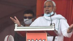 In the 2015 assembly elections, Nitish Kumar-led JD(U) had released ‘Saat Nischay’ (Seven Resolves), in which the party had promised supply of piped drinking water, construction of toilets, and electricity connection to every household across the state(HT Photo) In the 2015 assembly elections, Nitish Kumar-led JD(U) had released ‘Saat Nischay’ (Seven Resolves), in which the party had promised supply of piped drinking water, construction of toilets, and electricity connection to every household across the state(HT Photo)