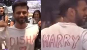 Rahul Vaidya goes all out to propose Disha Parmar. Rahul Vaidya goes all out to propose Disha Parmar.