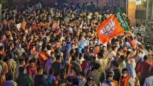 Top BJP leaders including Sushil Kumar Modi, state president Dr Sanjay Jaiswal, RCP Singh and Sanjay Jha of JD (U), were holding parleys in Patna.(HT PHOTO.) Top BJP leaders including Sushil Kumar Modi, state president Dr Sanjay Jaiswal, RCP Singh and Sanjay Jha of JD (U), were holding parleys in Patna.(HT PHOTO.)
