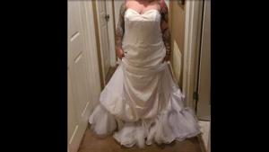One of the images of the dress shared by the Facebook user.(Facebook/Deux Aubrey) One of the images of the dress shared by the Facebook user.(Facebook/Deux Aubrey)