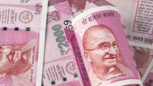 During the session, the domestic unit witnessed an intra-day high of 74.38 and a low of 74.74 against the American currency.(Getty Images/iStockphoto) During the session, the domestic unit witnessed an intra-day high of 74.38 and a low of 74.74 against the American currency.(Getty Images/iStockphoto)