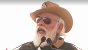 “In 2014, I celebrated Diwali at Siachen. Many people were surprised. But you know me, I am always with my own people during festivals. And I have continued with that tradition even this year,” PM Modi said.(Screengrab) “In 2014, I celebrated Diwali at Siachen. Many people were surprised. But you know me, I am always with my own people during festivals. And I have continued with that tradition even this year,” PM Modi said.(Screengrab)