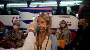 Tourists getting their temperature checked upon arrival amid concerns about the spread of the coronavirus disease (Covid-19). The pandemic has severely impacted the tourism sector.(Reuters) Tourists getting their temperature checked upon arrival amid concerns about the spread of the coronavirus disease (Covid-19). The pandemic has severely impacted the tourism sector.(Reuters)