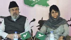 Mehbooba Mufti tweeted to say that PAGD has been formed for restoring the rights of people of Jammu and Kashmir and not for petty electoral gains.(HT Photo) Mehbooba Mufti tweeted to say that PAGD has been formed for restoring the rights of people of Jammu and Kashmir and not for petty electoral gains.(HT Photo)