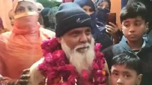 The Uttar Pradesh Police reached Kanpur with Shamsuddin at 9:45 am and handed him over to the family members after initial paperwork.(Live Hindustan) The Uttar Pradesh Police reached Kanpur with Shamsuddin at 9:45 am and handed him over to the family members after initial paperwork.(Live Hindustan)
