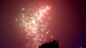 People burst fire crackers during 'Diwali' celebrations in New Delhi.(PTI) People burst fire crackers during 'Diwali' celebrations in New Delhi.(PTI)
