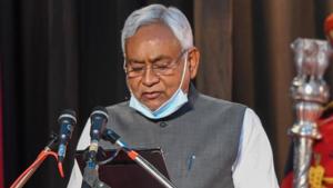 Janata Dal-United National President Nitish Kumar takes oath as the Chief Minister of Bihar at Rajbhawan in Patna.(PTI) Janata Dal-United National President Nitish Kumar takes oath as the Chief Minister of Bihar at Rajbhawan in Patna.(PTI)