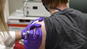Pfizer Inc. and BioNTech SE expect to produce up to 50 million vaccine doses globally in 2020.(AP) Pfizer Inc. and BioNTech SE expect to produce up to 50 million vaccine doses globally in 2020.(AP)