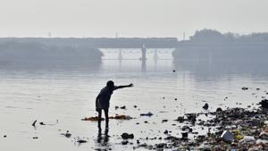 The river remains heavily polluted inmost parts of the year mainly because of a huge volume of untreated sewage and industrial effluents being discharged directly into it.(Sanjeev Verma/HT Photo) The river remains heavily polluted inmost parts of the year mainly because of a huge volume of untreated sewage and industrial effluents being discharged directly into it.(Sanjeev Verma/HT Photo)