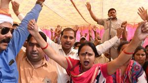Shiksha Mitras protest at Laxman mela park in Lucknow, UP, in 2018.(HT archive) Shiksha Mitras protest at Laxman mela park in Lucknow, UP, in 2018.(HT archive)